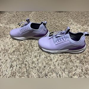 Clove limited edition lavender shoes